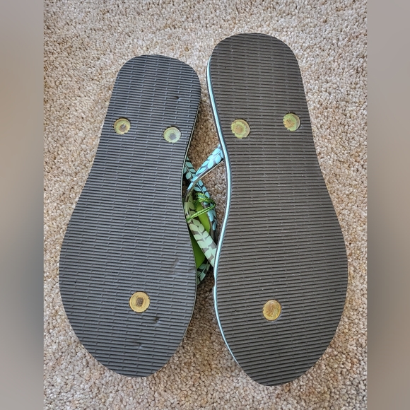 Nwt vera bradley flower shower sandals flip flops small - Picture 2 of 3